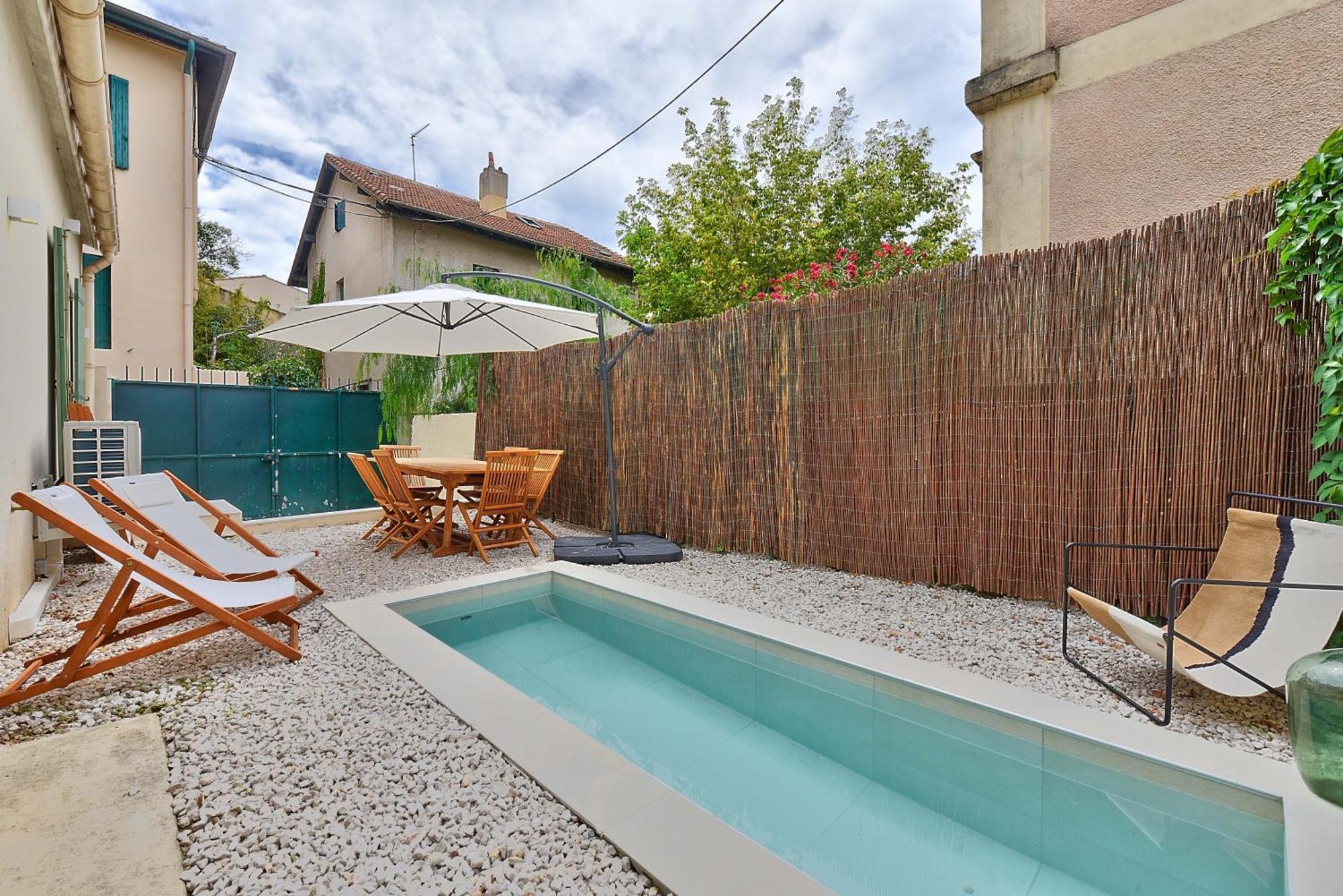 Nocnoc Le Joia - Petite Piscine Et Jardin En *